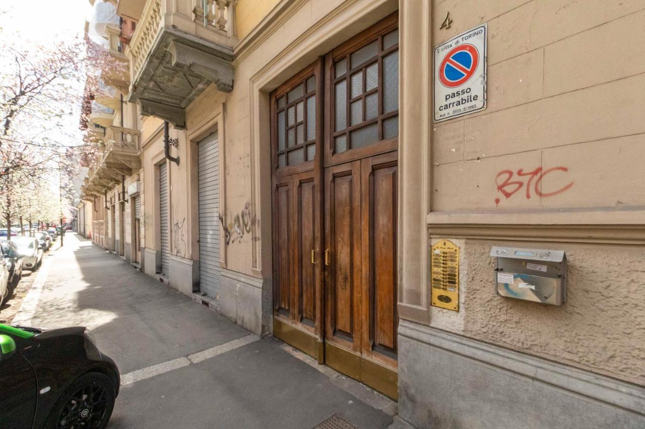 Turin, Un Minuto Dalla Metro Extérieur photo